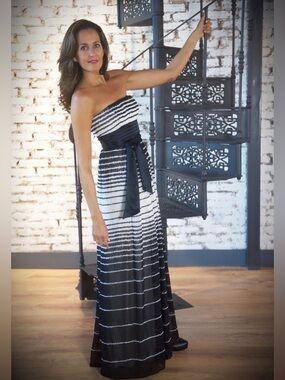 BCBGMaxAzria maxi Dress, size 4